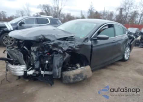 2015 Chrysler 200 Limited z USA, uszkodzony, nr VIN 1C3CCCAB6FN569618